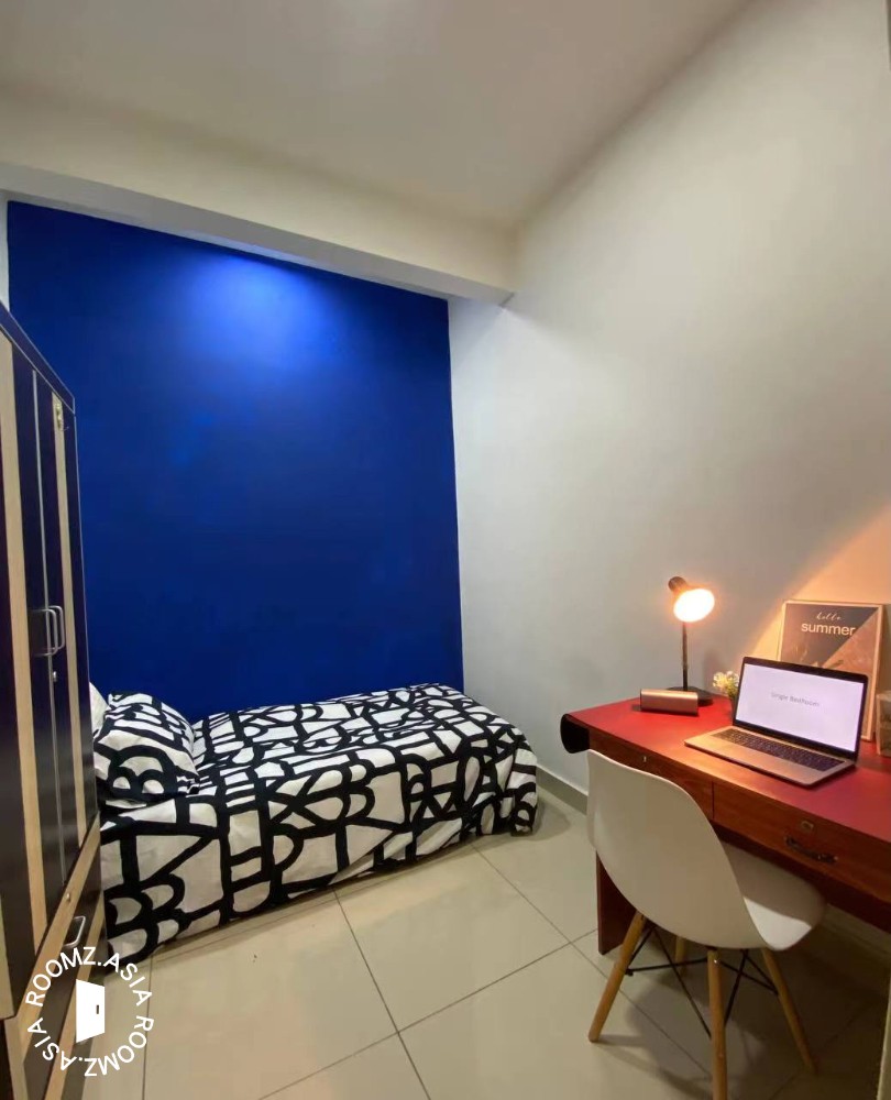 a-c-wifi-cleaning-single-room-for-rent-at-shah-alam-roomz-asia