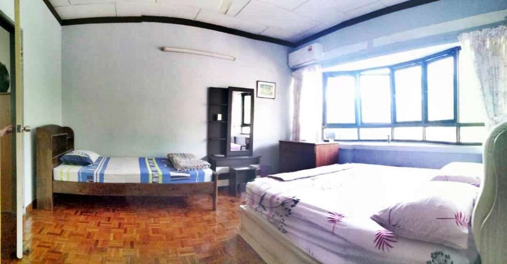 Master Bedroom Persiaran Mayang Pasir Bayan Baru Pantai