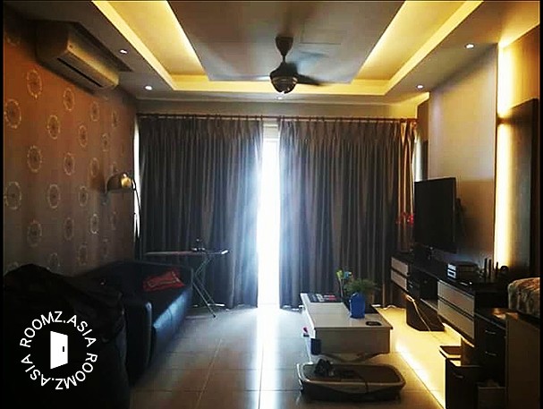 Middle Room For Rent At Jalan Pipit Bandar Puchong Jaya Roomz Asia
