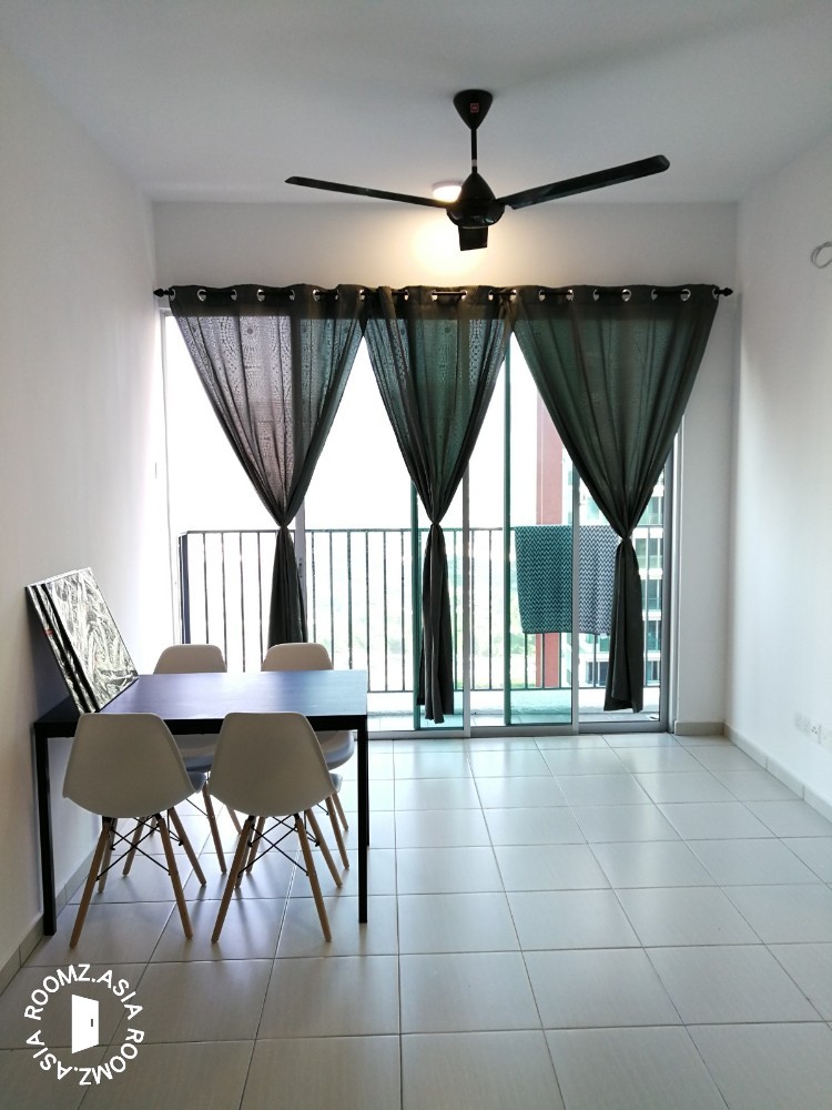 Medium room | RM 350 | The Zizz, Damansara Damai (NEW UNIT ...