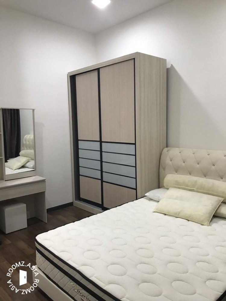 Master Room For Rent At Emira Residence Urban Retail With Private Bathroom Roomz Asia