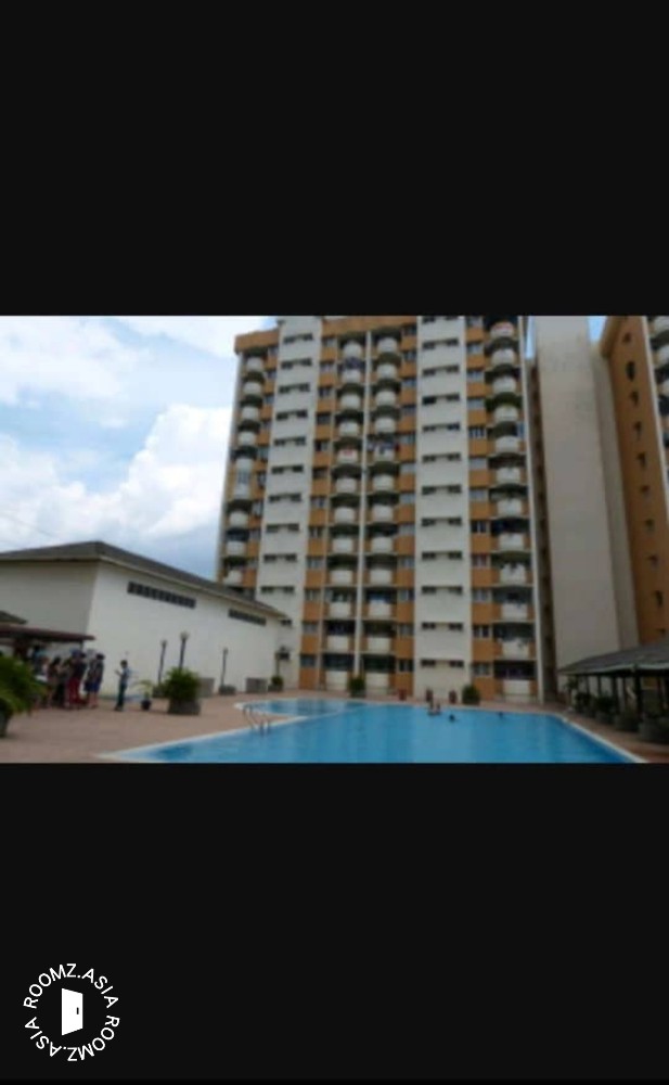 3 Bedroom 2 Bathroom Condominium For Rent At Meadow Park 2 Roomz Asia