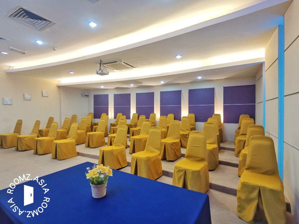 event-space-for-rent-in-klang-l-free-high-speed-wifi-parking-roomz-asia