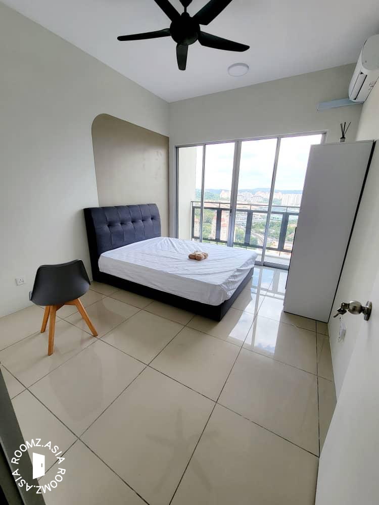 Middle room for rent at Platinum OUG Residence Block B – Roomz.asia